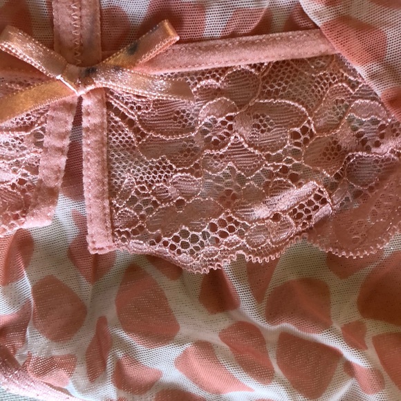 Never worn 💕 - Picture 3 of 4